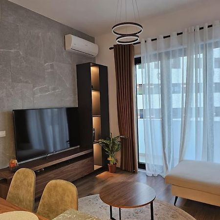 Deluxe Flat With Garden_Tirana Daire Dış mekan fotoğraf