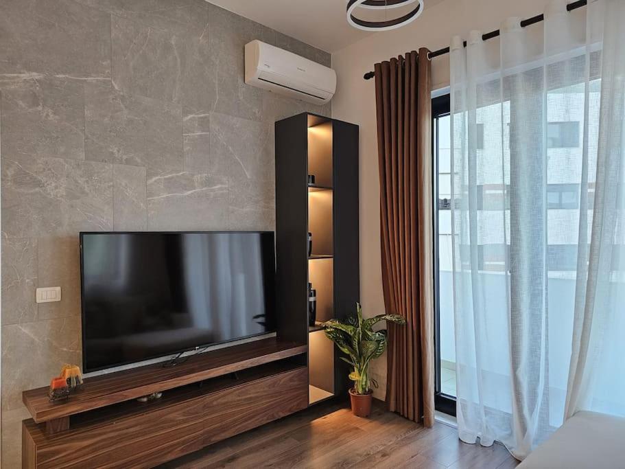 Deluxe Flat With Garden_Tirana Daire Dış mekan fotoğraf