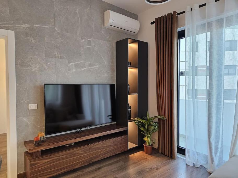 Deluxe Flat With Garden_Tirana Daire Dış mekan fotoğraf